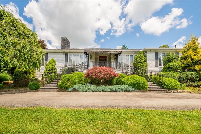 795 E Beau Street, South Strabane, PA 15301