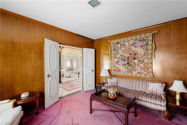 795 E Beau Street, South Strabane, PA 15301