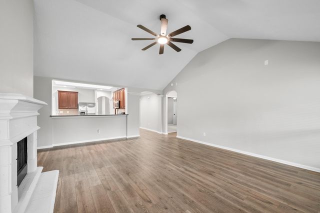 1855 Silent Shore Court, League City, TX 77573
