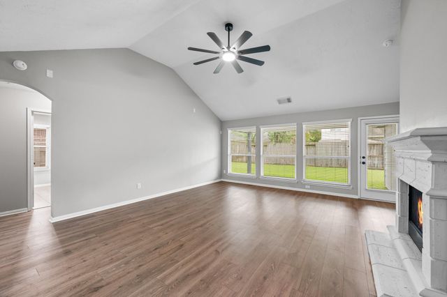 1855 Silent Shore Court, League City, TX 77573