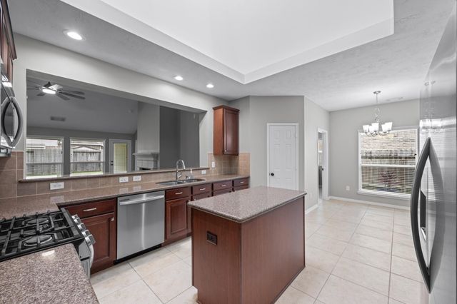 1855 Silent Shore Court, League City, TX 77573