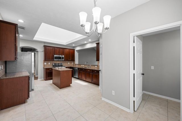1855 Silent Shore Court, League City, TX 77573