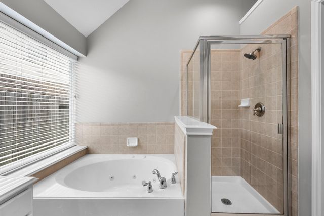 1855 Silent Shore Court, League City, TX 77573