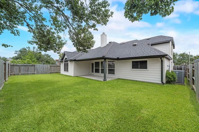 1855 Silent Shore Court, League City, TX 77573