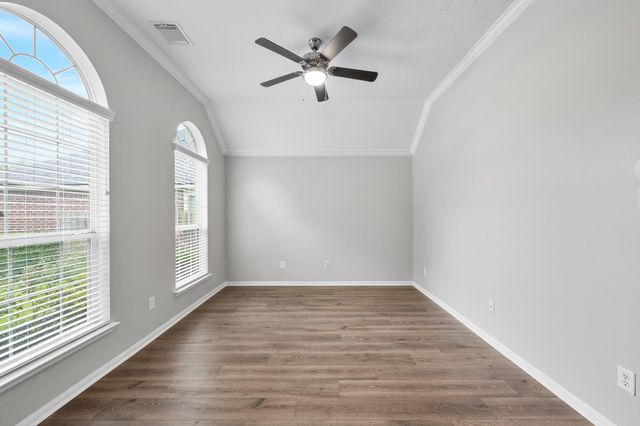1855 Silent Shore Court, League City, TX 77573