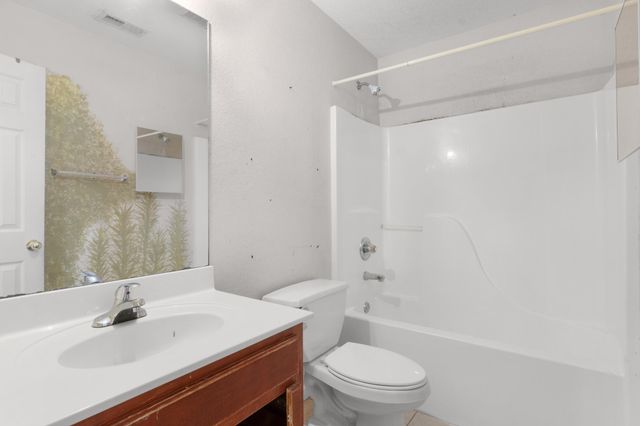 192 Round Tree Drive, Rossville, GA 30741