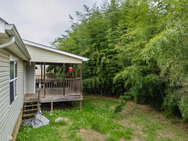 192 Round Tree Drive, Rossville, GA 30741