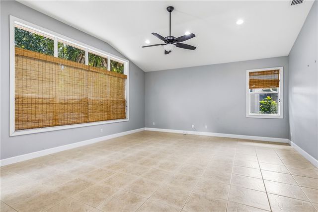 6220 Paddington Place, Vero Beach, FL 32967