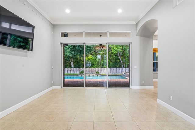 6220 Paddington Place, Vero Beach, FL 32967