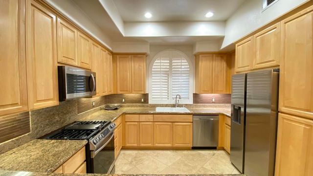 2803 Via Calderia, Palm Desert, CA 92260