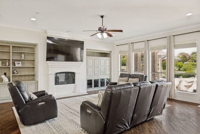 671 Lakeridge Drive, Fairview, TX 75069