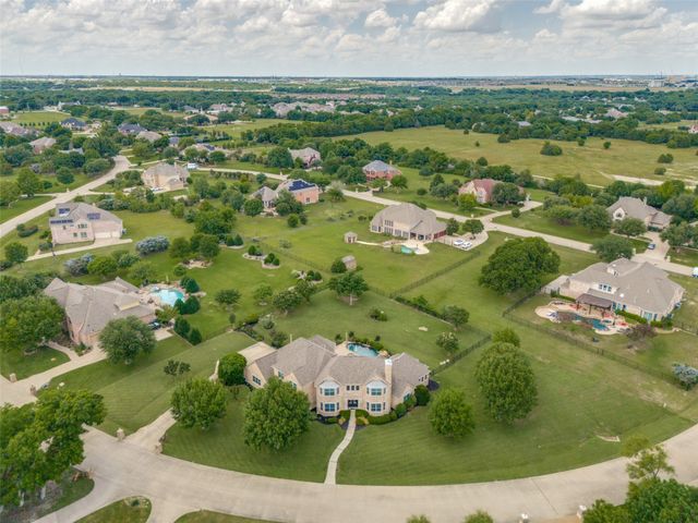 671 Lakeridge Drive, Fairview, TX 75069