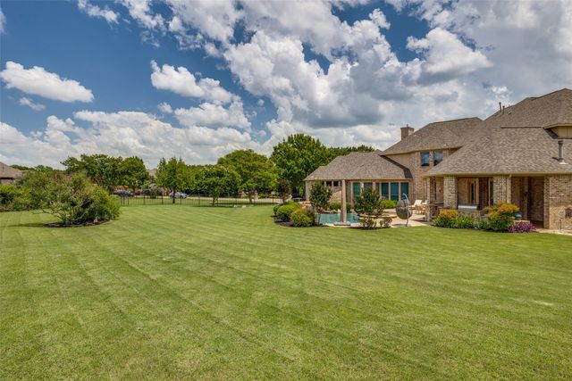 671 Lakeridge Drive, Fairview, TX 75069