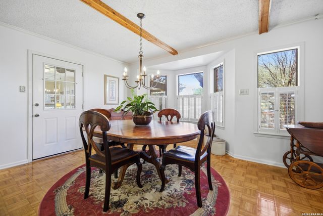 129 Sage Dr, Universal City, TX 78148