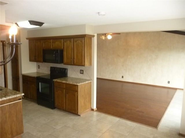 898 Ridgeview Road, Melissa, TX 75454