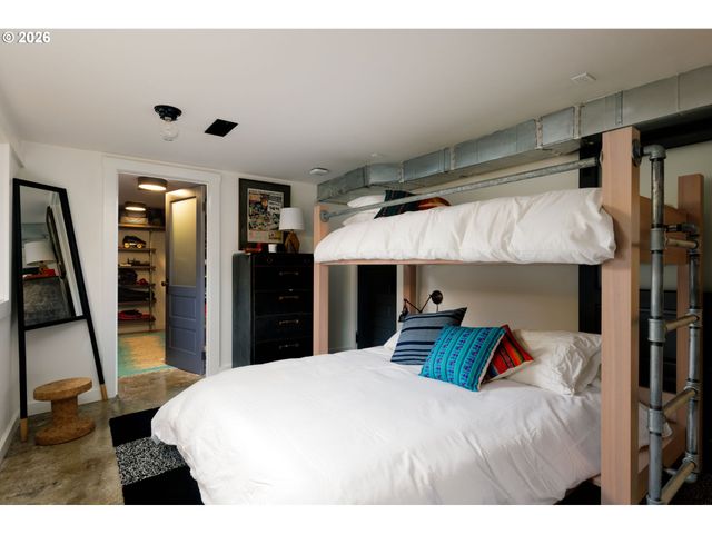 3303 Ne 22ND Ave, Portland, OR 97212