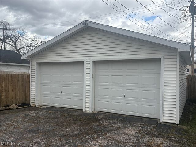 1623 23rd Street, Cuyahoga Falls, OH 44223