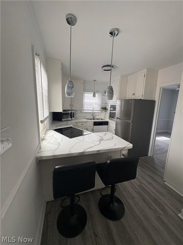 1623 23rd Street, Cuyahoga Falls, OH 44223