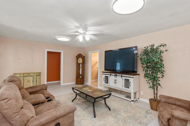 1403 N Avenue F, Freeport, TX 77541