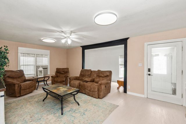 1403 N Avenue F, Freeport, TX 77541