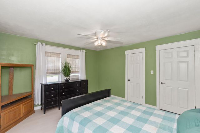 1403 N Avenue F, Freeport, TX 77541