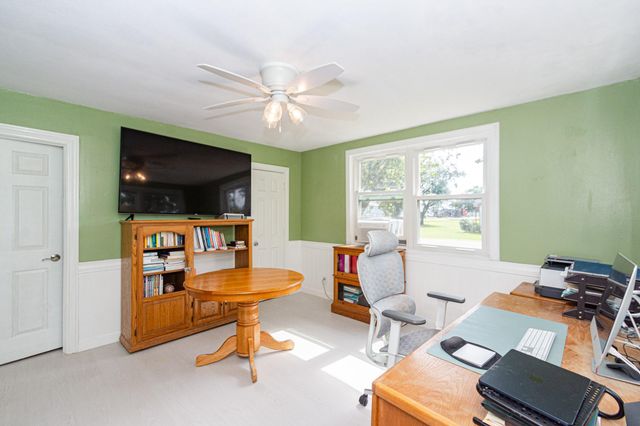 1403 N Avenue F, Freeport, TX 77541