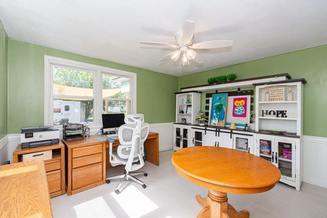 1403 N Avenue F, Freeport, TX 77541