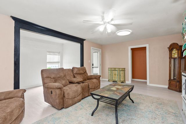 1403 N Avenue F, Freeport, TX 77541