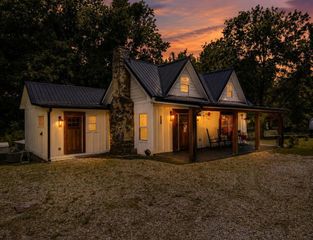 130 Old Blairsville Hwy, Talking Rock, GA 30175