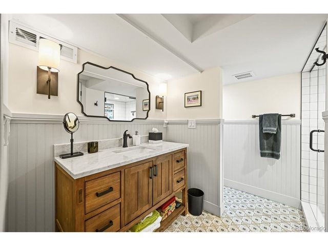 1414 S Vine St, Denver, CO 80210
