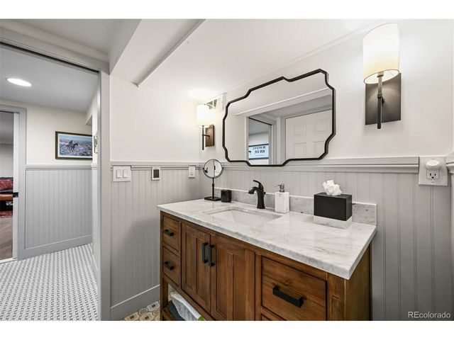 1414 S Vine St, Denver, CO 80210