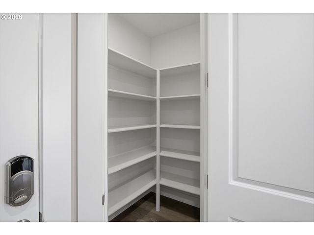 2906 Ne 168TH Ave, Vancouver, WA 98682