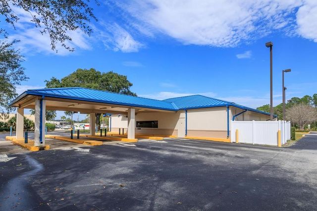 261 E AIRPORT BOULEVARD, Sanford, FL 32773