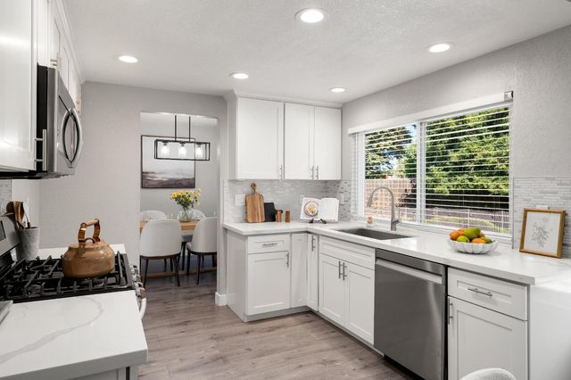 3205 Korovo Ct, Sacramento, CA 95826