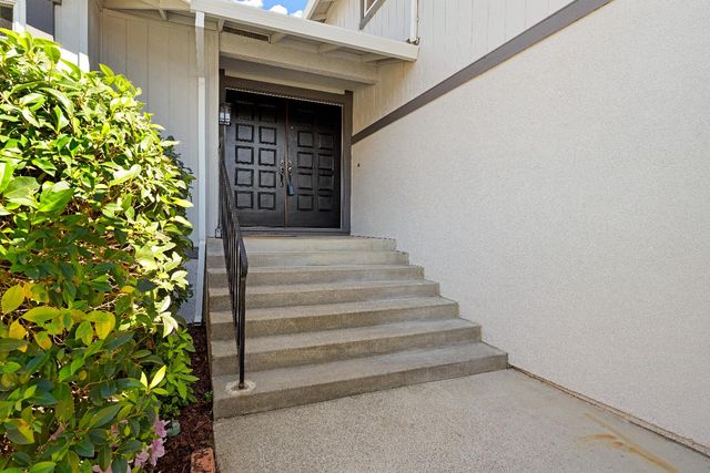 3205 Korovo Ct, Sacramento, CA 95826