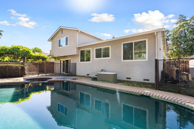 3205 Korovo Ct, Sacramento, CA 95826