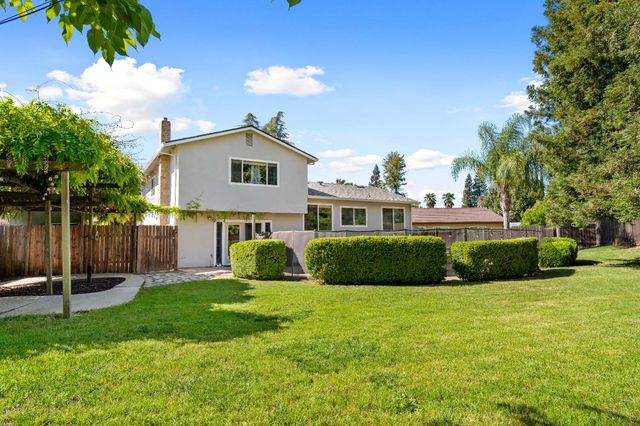 3205 Korovo Ct, Sacramento, CA 95826