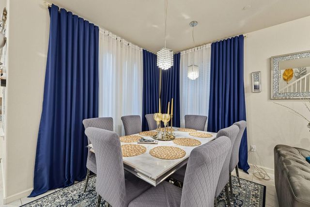 2229 Novi Dr, Riverbank, CA 95367