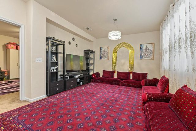 2229 Novi Dr, Riverbank, CA 95367