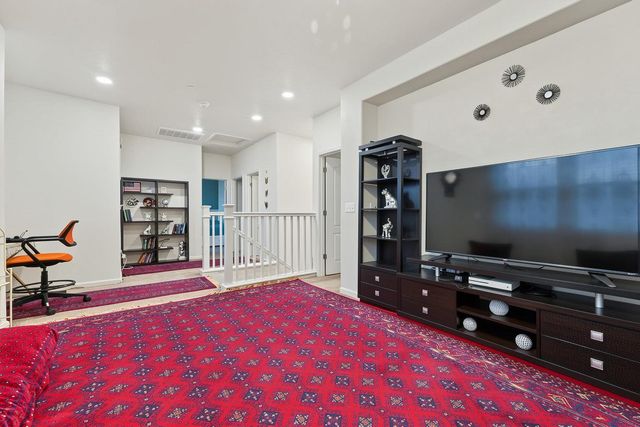 2229 Novi Dr, Riverbank, CA 95367