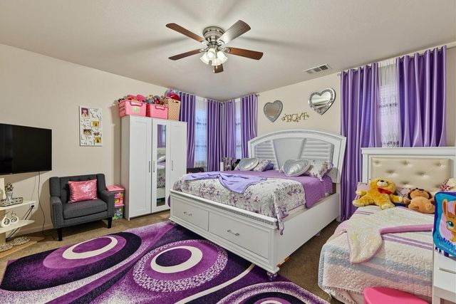 2229 Novi Dr, Riverbank, CA 95367