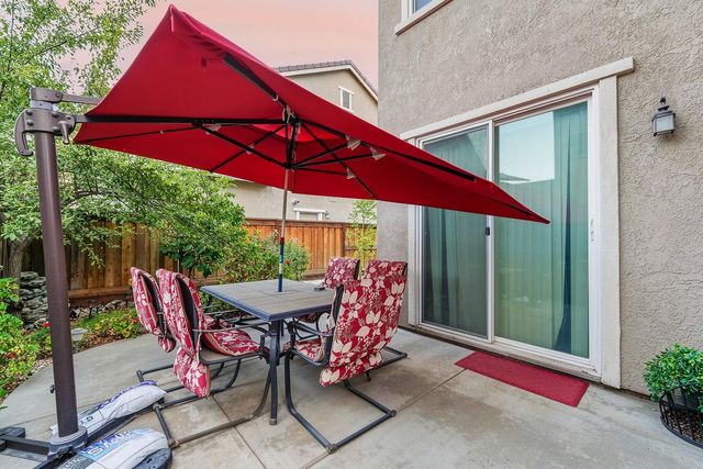 2229 Novi Dr, Riverbank, CA 95367