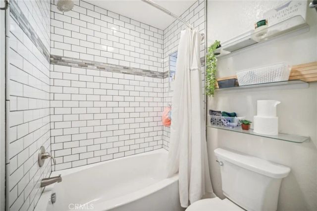 20155 Keswick Street 112, Winnetka, CA 91306