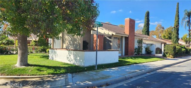 14421 Pinewood Road, Tustin, CA 92780