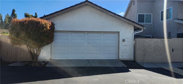 14421 Pinewood Road, Tustin, CA 92780