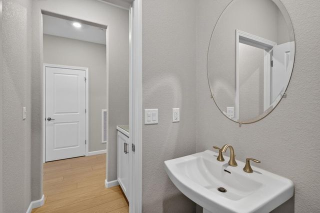 1221 Alpine Way, Lincoln, CA 95648