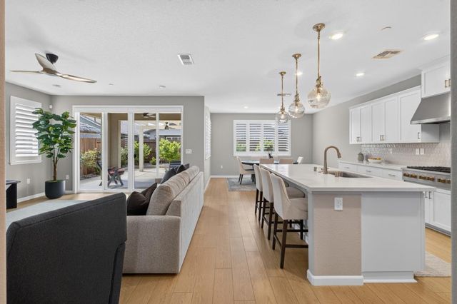 1221 Alpine Way, Lincoln, CA 95648