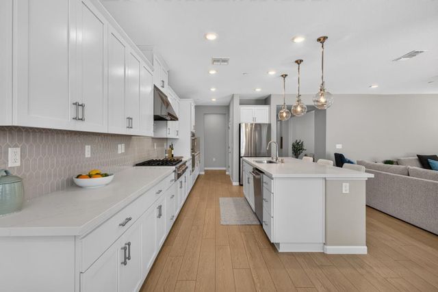 1221 Alpine Way, Lincoln, CA 95648