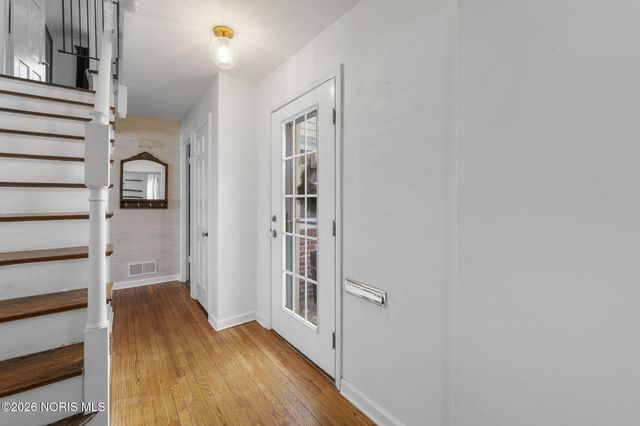 3456 Gallatin Road, Ottawa Hills, OH 43606