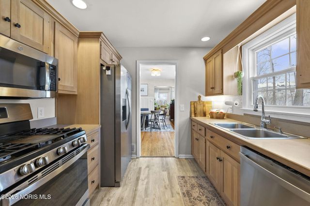 3456 Gallatin Road, Ottawa Hills, OH 43606